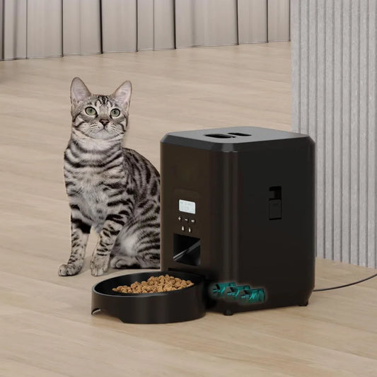 Distributeur Automatique Intelligent – Repas Programmés pour Chiens et Chats